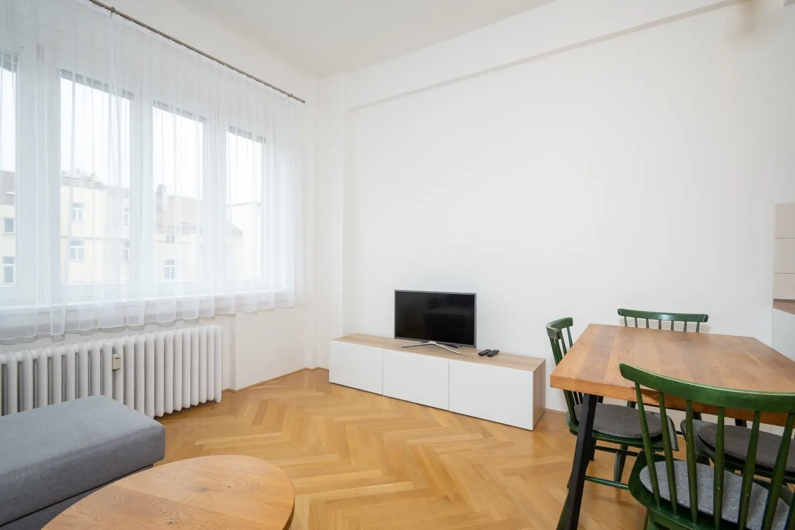Pronájem bytu 2+kk, ulice Veverkova 1418/10, Praha - Holešovice