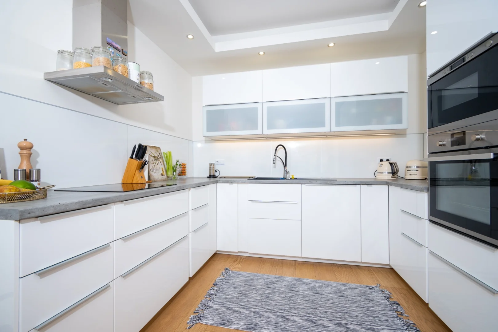 Pronájem bytu 4+kk/G/Z o výměře 120 m²  Praha - Košíře