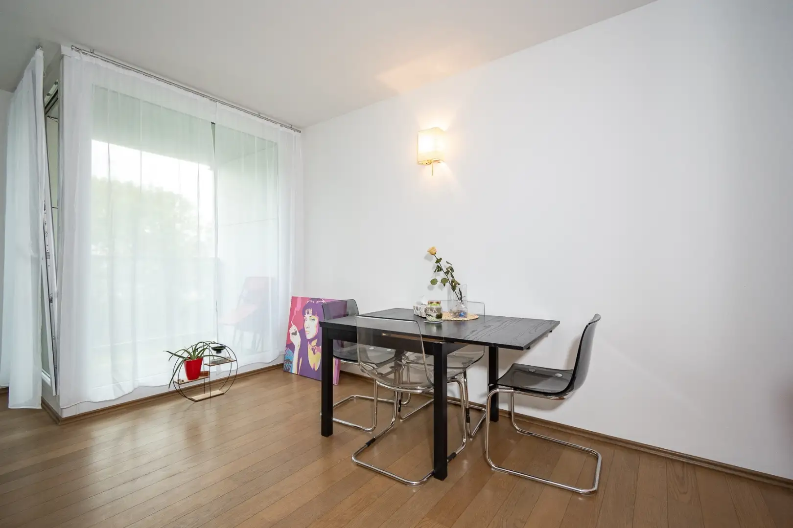 Pronájem zařízeného bytu 2+kk,  60m² s balkonem, Praha - Prosek