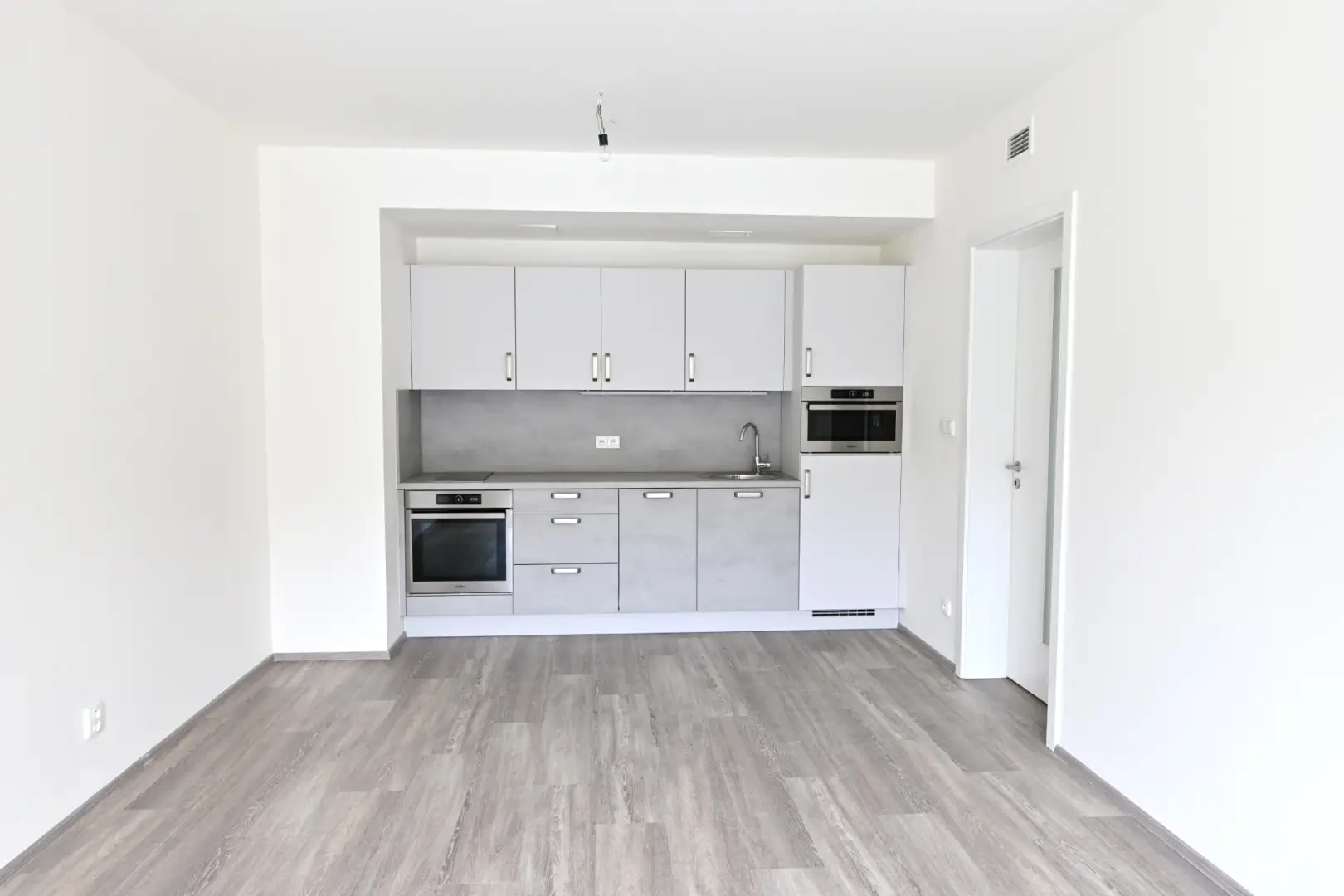 Pronájem bytu 3+kk/L/G o výměře 60 m² v lokalitě Praha - Košíře