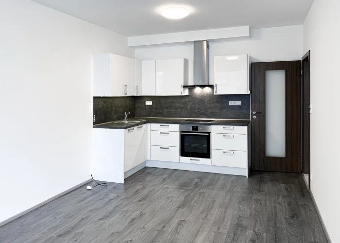 Pronájem bytu 2+kk/B, 53m² - Praha - Střížkov