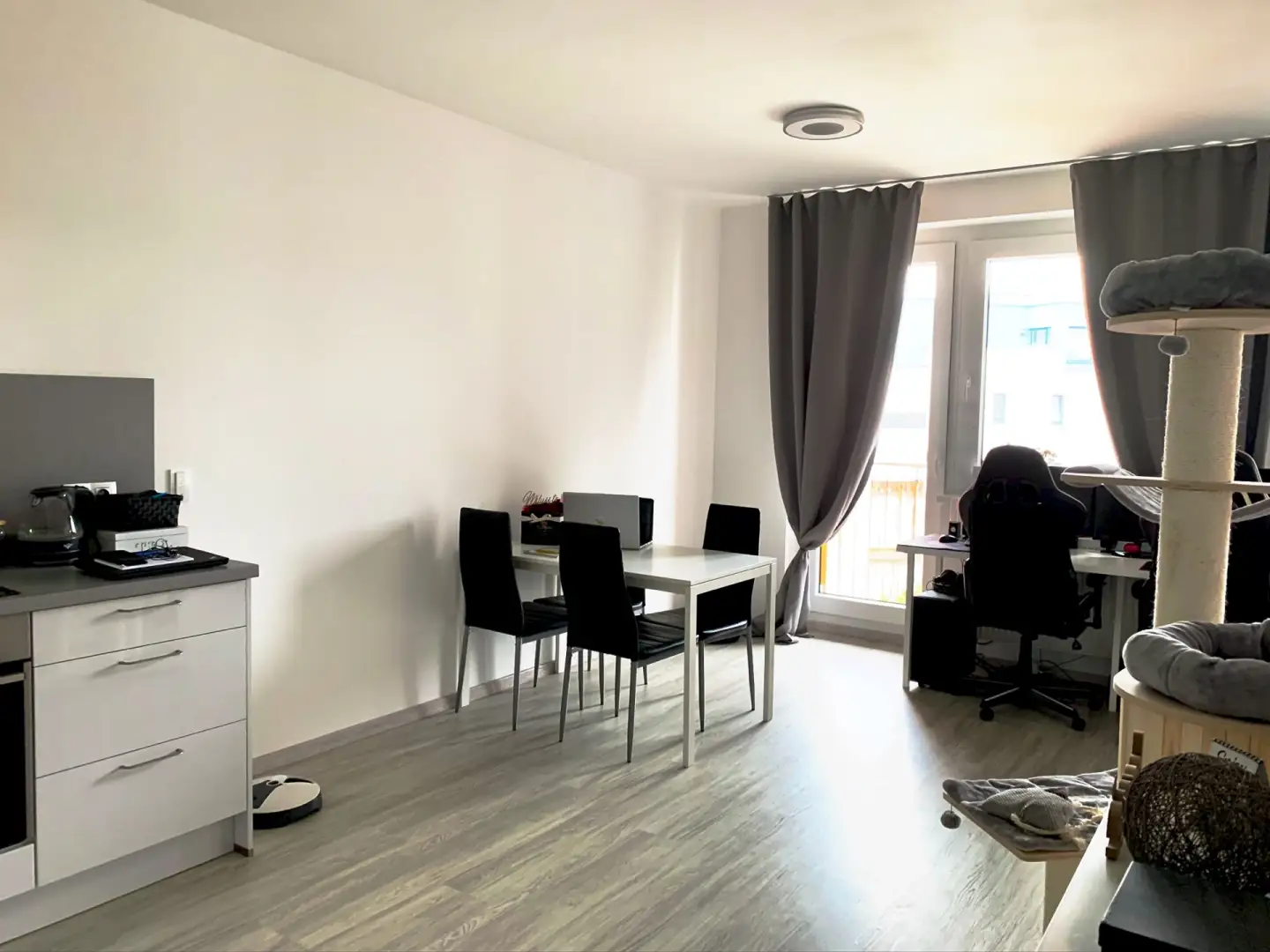 Pronájem Bytu 2+kk, 50m2, ulice Makedonská, Praha 9