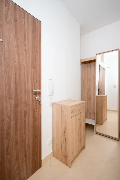 Pronájem bytu 2+kk, ulice Pod Harfou 995/23, Praha - Vysočany
