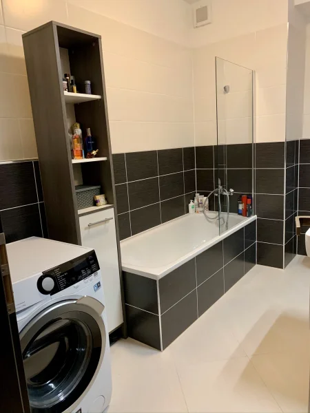 Pronájem Bytu 2+kk, 50m2, ulice Makedonská, Praha 9