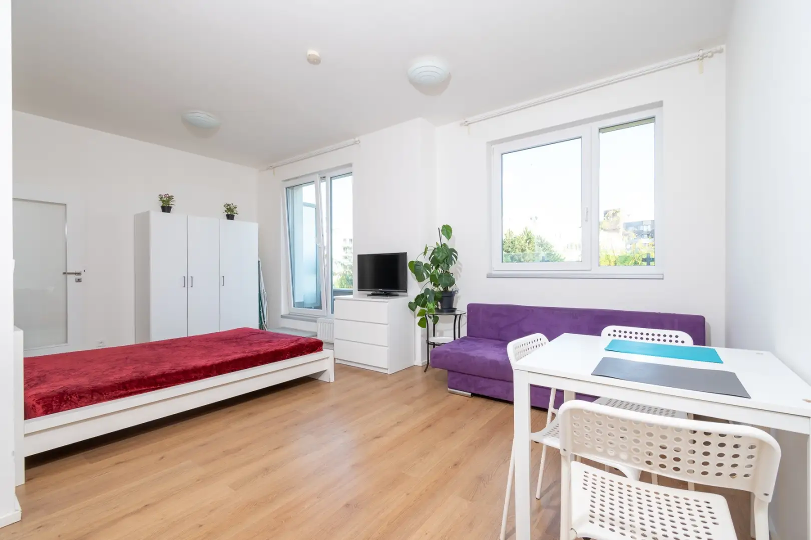 Pronájem bytu 1+kk 32m² - Praha - Hlubočepy