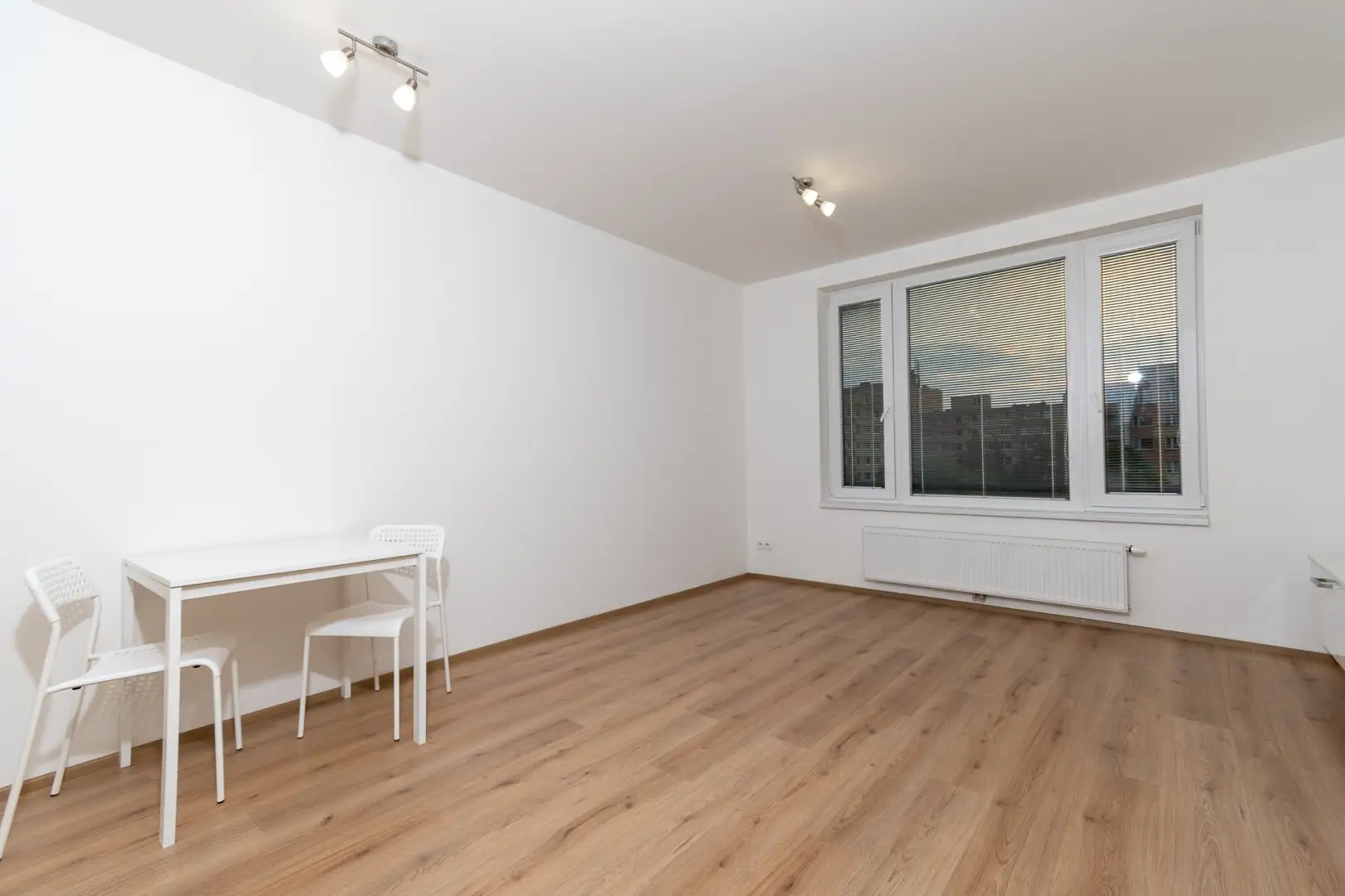 Pronájem bytu 1+kk 34,3m² - Praha 9 Letňany