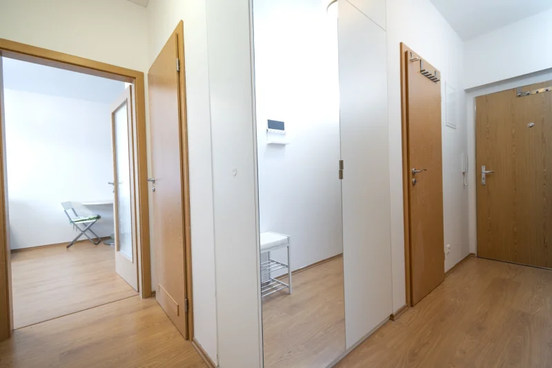 Pronájem slunného bytu 2+kk/G/B/S s výměrou  45m² - Praha - Uhříněves