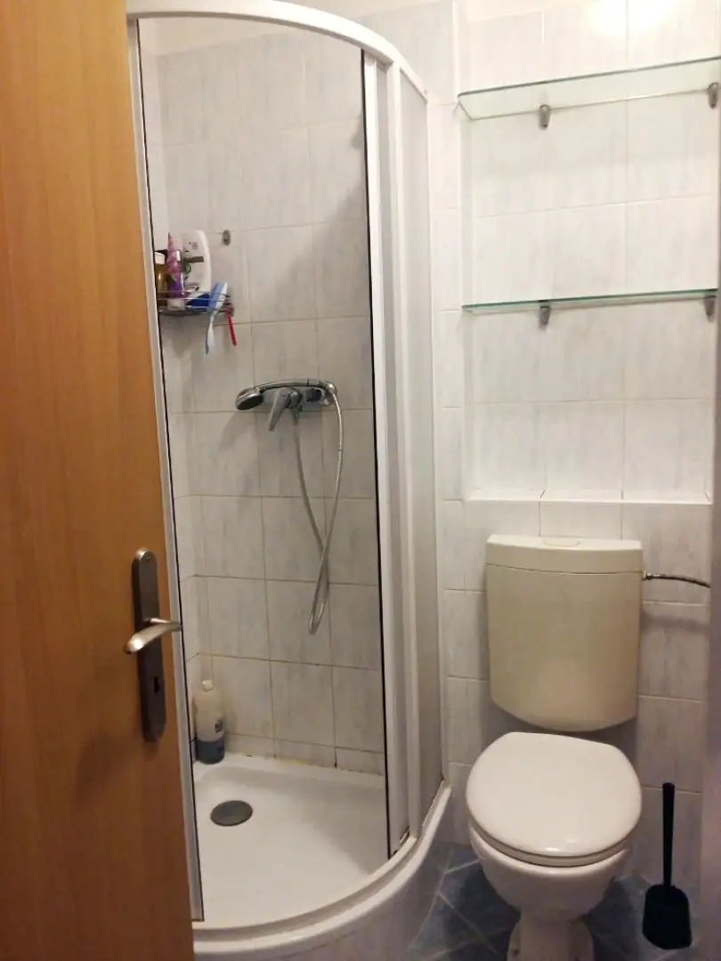 Pronájem bytu 1+kk o výměře 32m² - Praha - Hlubočepy