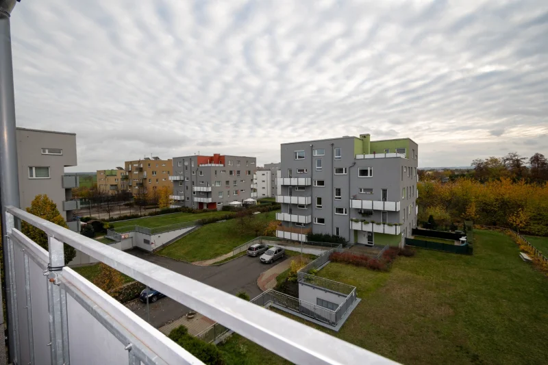 Pronájem slunného bytu 2+kk/G/B/S s výměrou  45m² - Praha - Uhříněves