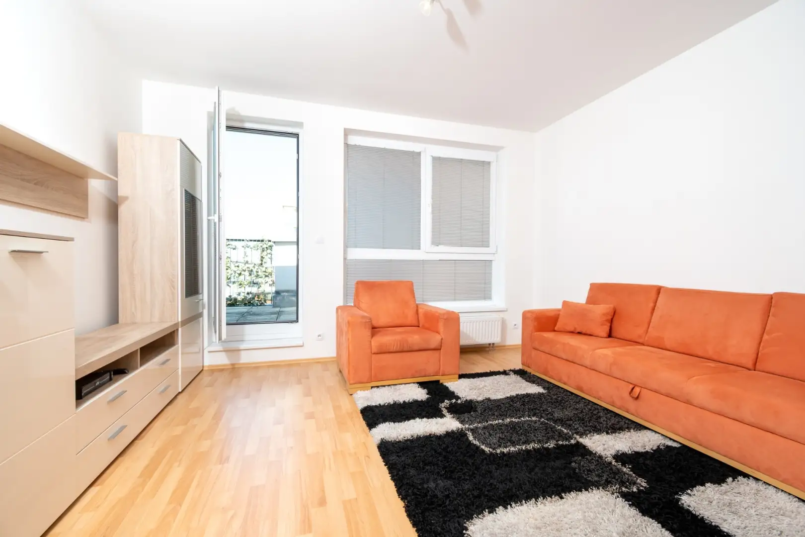 Pronájem bytu 2+kk/T/G o velikosti 52 m² - Praha - Vysočany