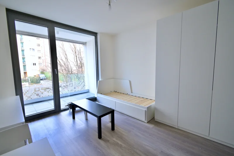 Pronájem bytu 1+kk o výměře 33 m² s lodžií v lokalitě Praha - Košíře