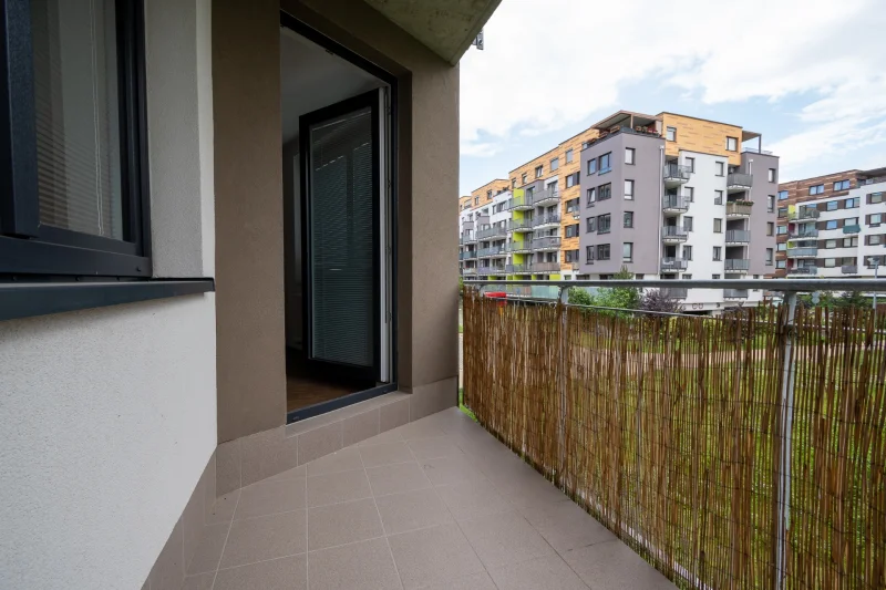 Pronájem bytu 2+kk 56m² - Praha - Střížkov