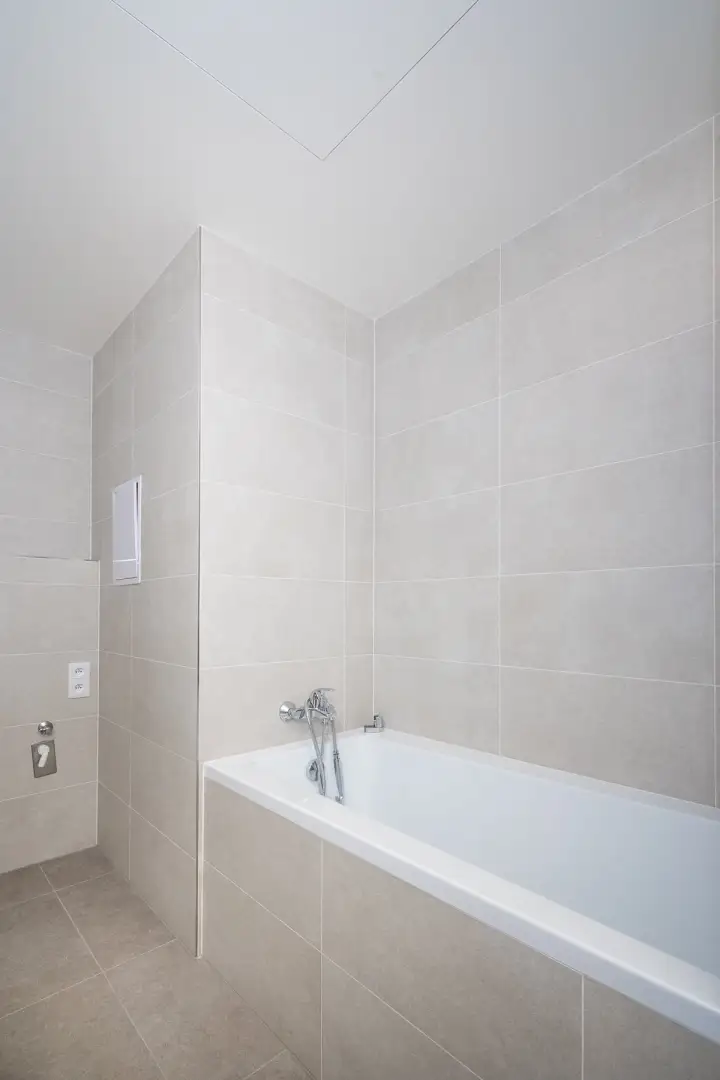 Moderní byt 2+kk/B, nezařízený, ul. Smržových, Praha 9 - Vysočany