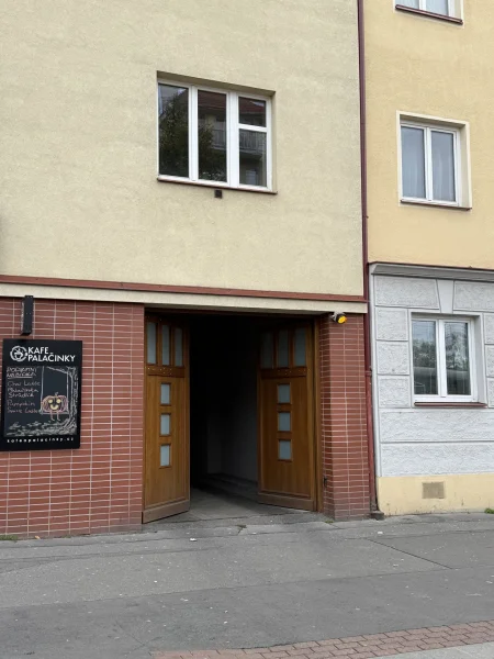 Pronájem parkovacího stání 13 m², Praha - Žižkov