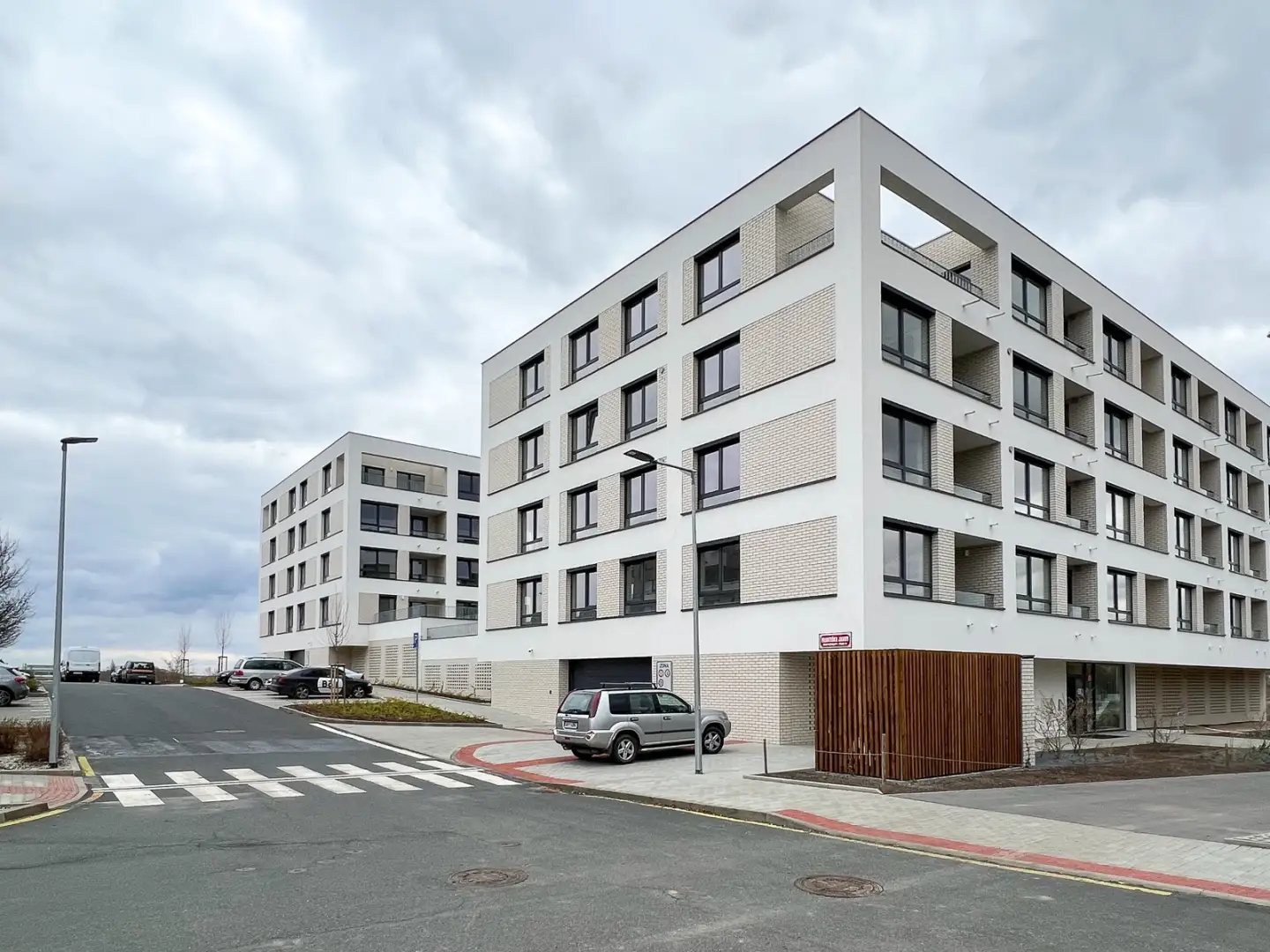 Pronájem bytu 2+kk, 54m2 s balkónem, ulice Františka Jansy, Praha - Dolní Měcholupy