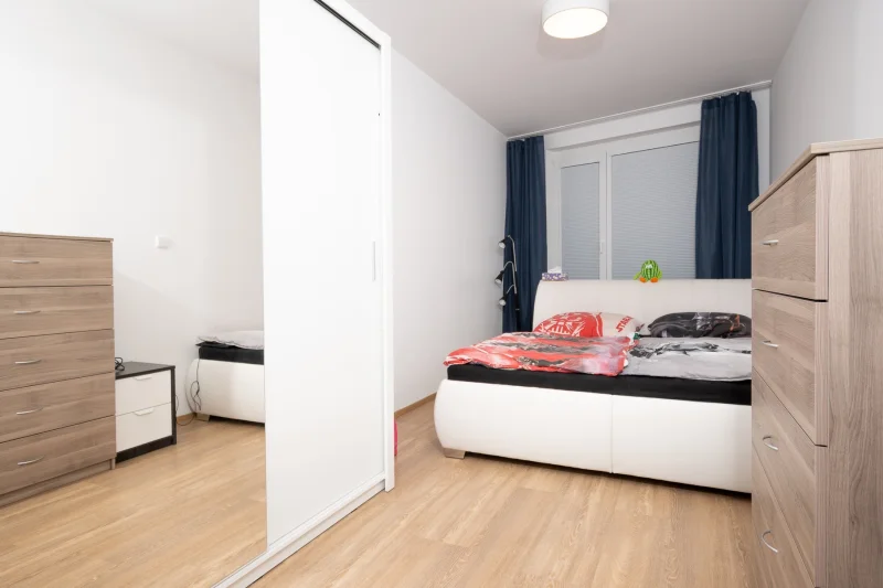 Pronájem bytu 2+kk, 56,9m2, ulice Makedonská, Praha - Střížkov