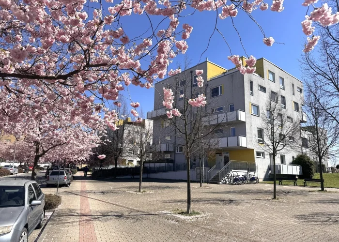 Pronájem slunného bytu 2+kk/G/B/S, 49 m², zařízený, Praha - Uhříněves