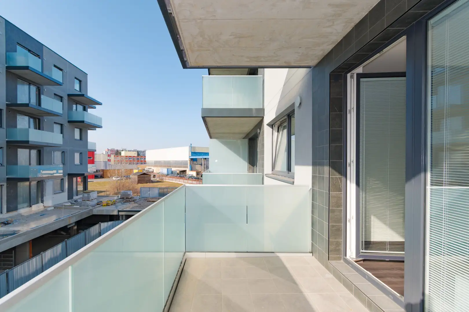 Pronájem bytu 2+kk, 56 m² - Praha - Prosek