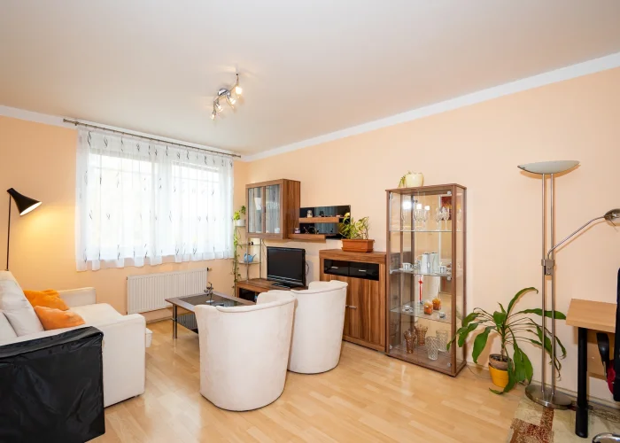 Pronájem bytu 2+kk/P/S, 46,7m2, ulice Hnězdenská, Praha Troja