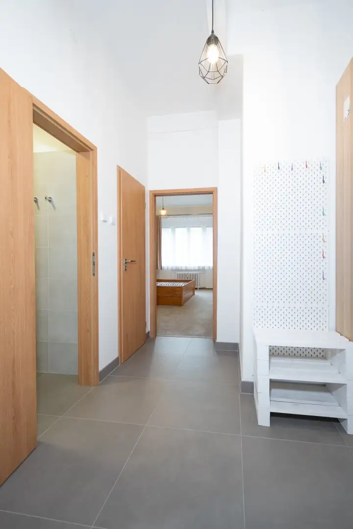 Pronájem bytu 2+kk, ulice Veverkova 1418/10, Praha - Holešovice