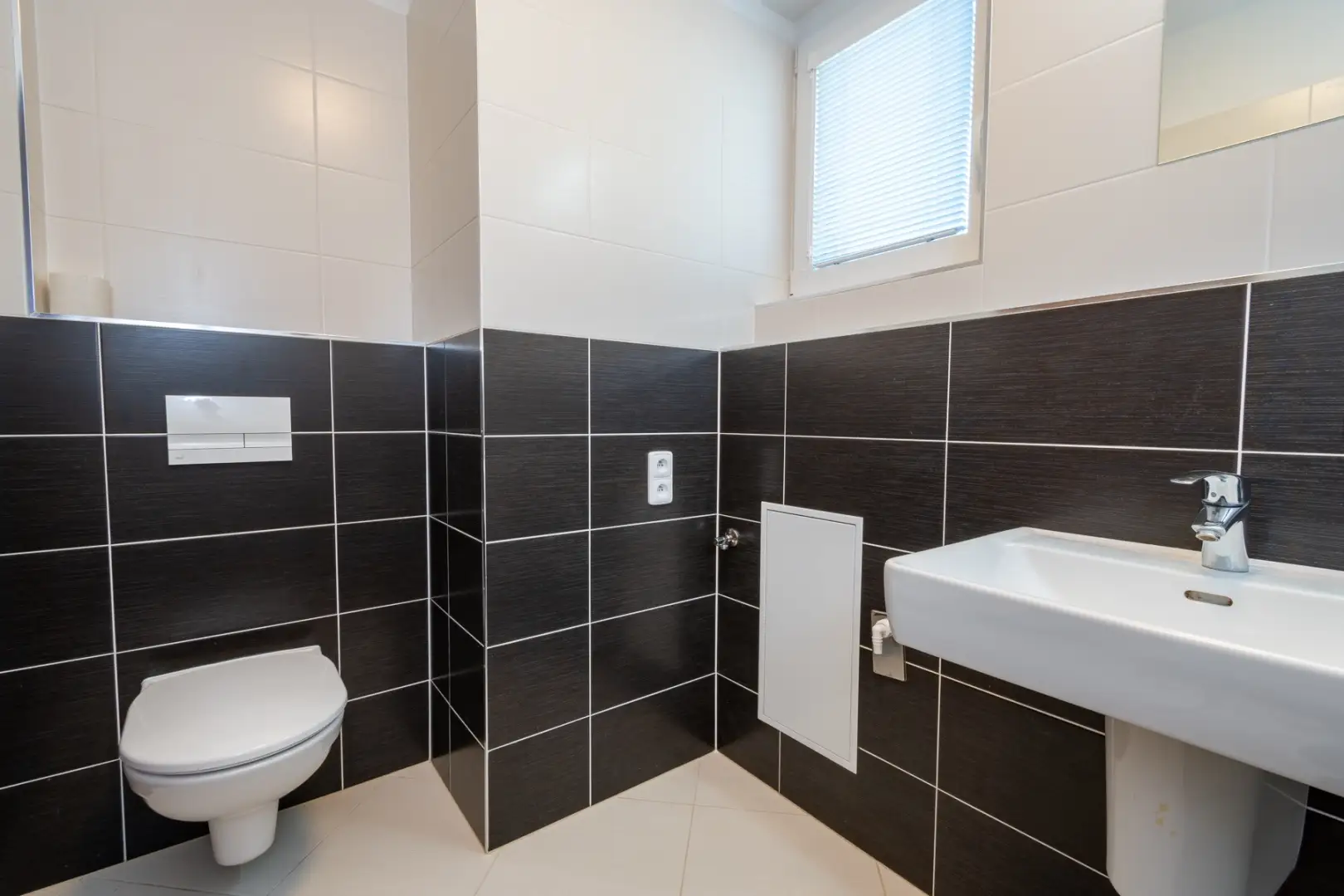Pronájem bytu 2+kk/B/G o výměře 55m² - Praha - Střížkov