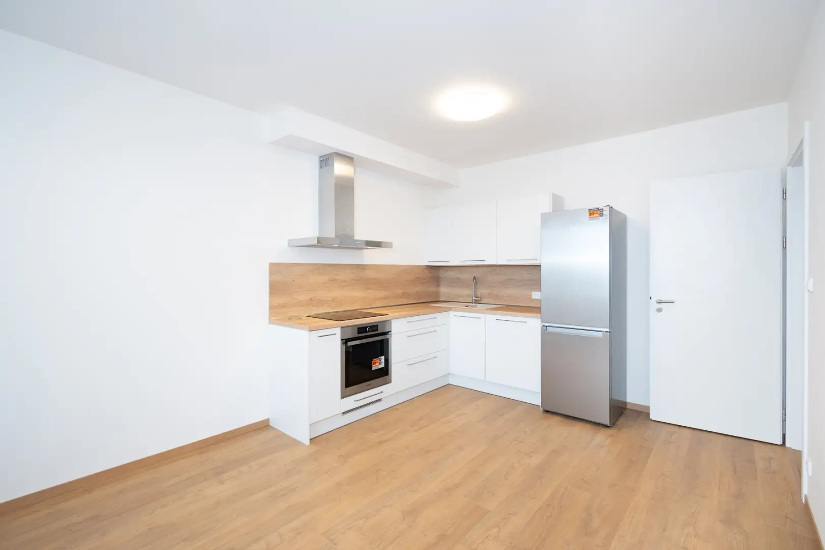 Pronájem byty 2+kk, 46 m² - Praha