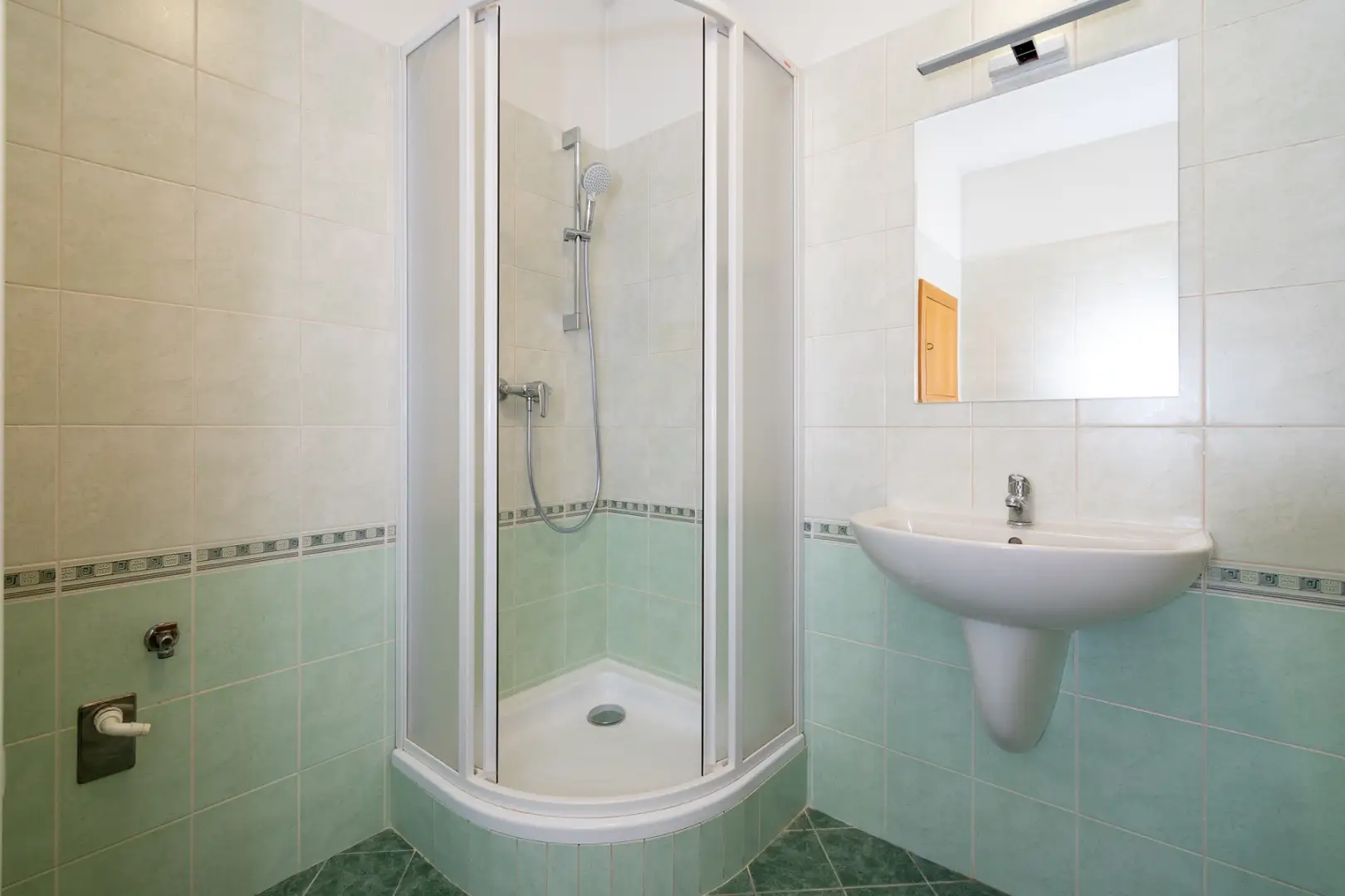 Pronájem bytu 1+kk 30m² - Praha - Malešice
