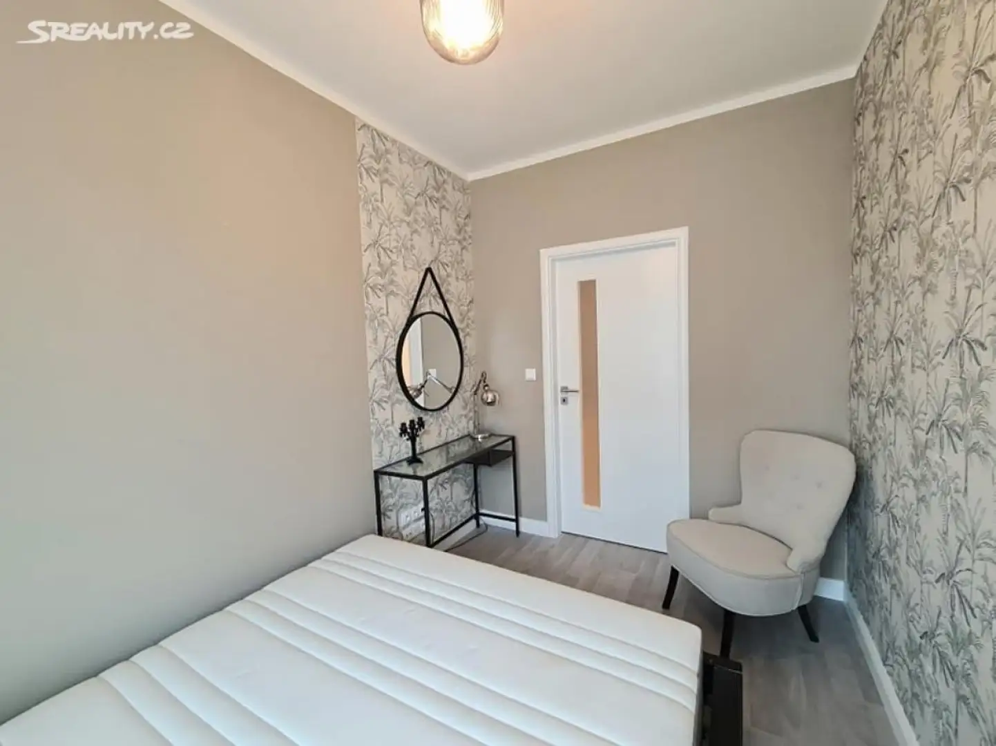 Pronájem bytu 2+kk 38 m², Praha - Žižkov