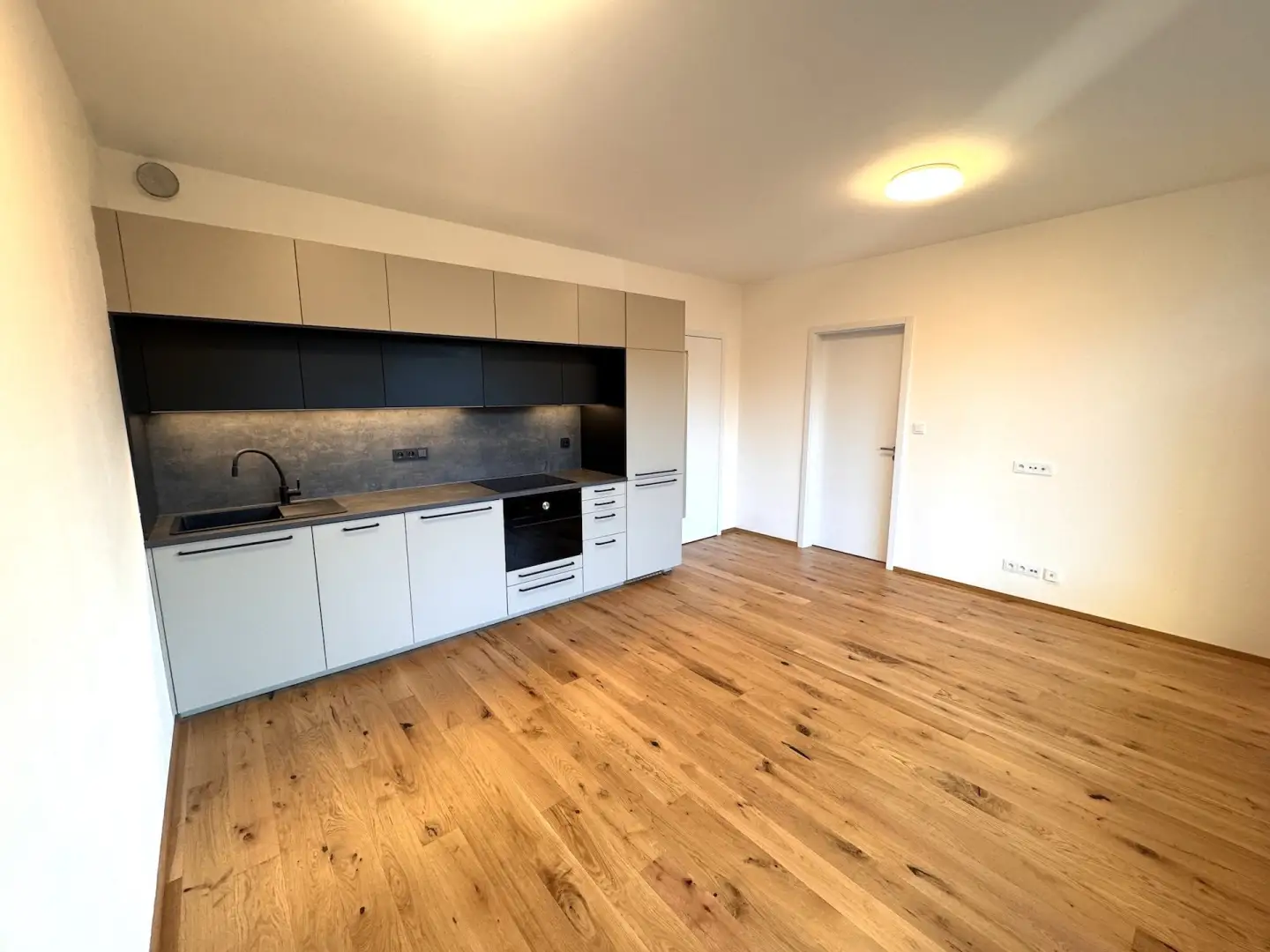 Pronájem bytu 2+kk/B, 41 m², nezařízený, Praha 4 - Nusle