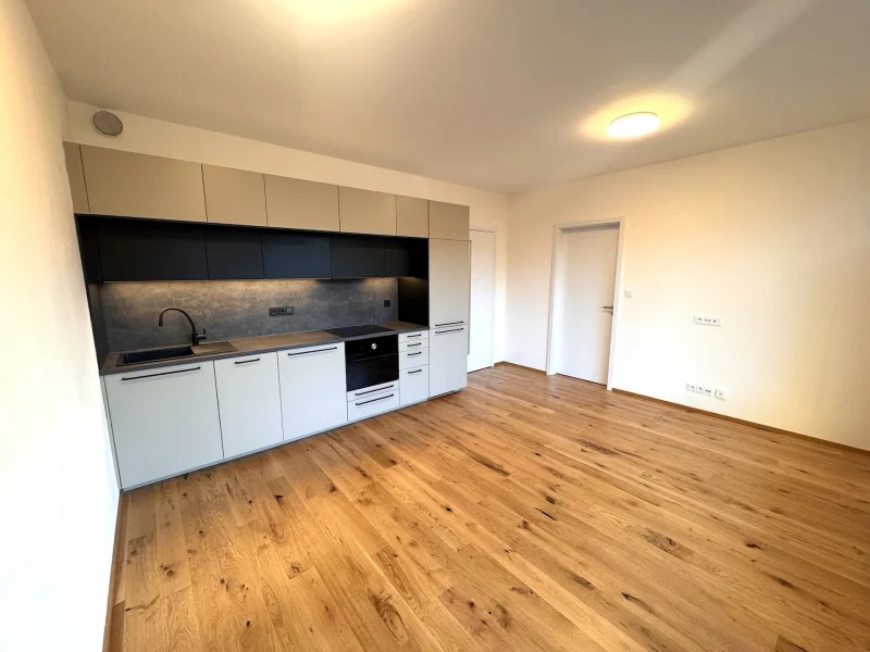 Pronájem bytu 2+kk/B, 41 m², nezařízený, Praha 4 - Nusle