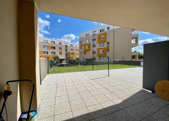 Pronájem bytu 1+kk/ 35m2,  ulice Františka Diviše, Praha Uhříněves