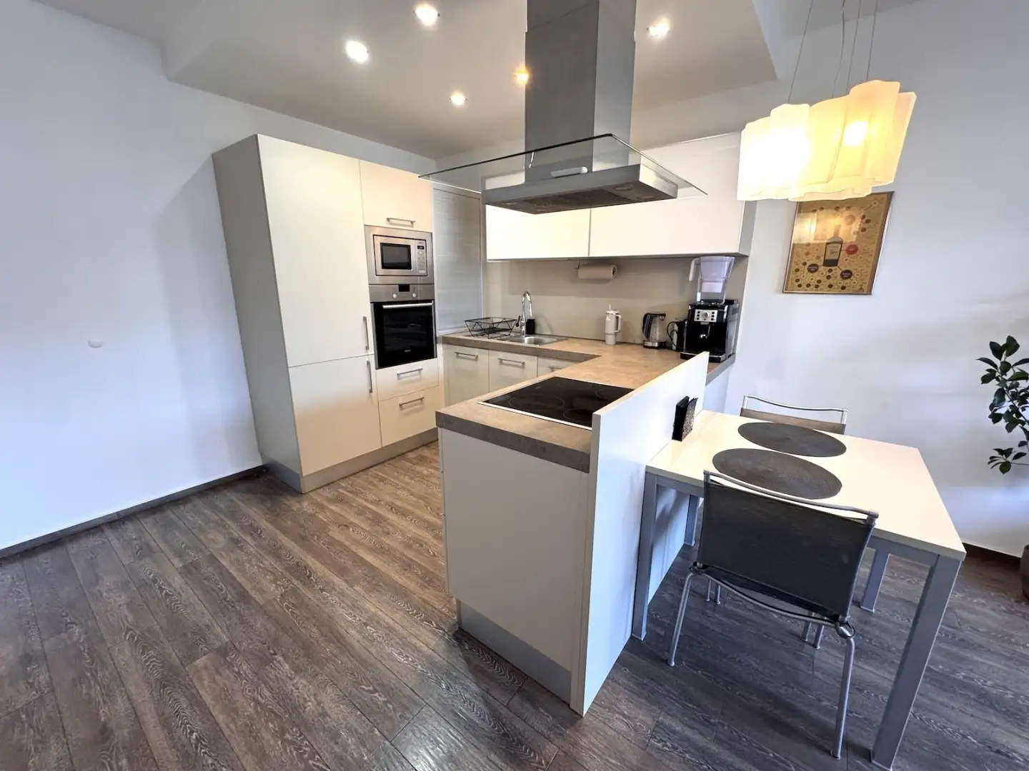Pronájem bytu 2+kk/B/G, 54 m², novostavba, nezařízený, Praha - Střížkov
