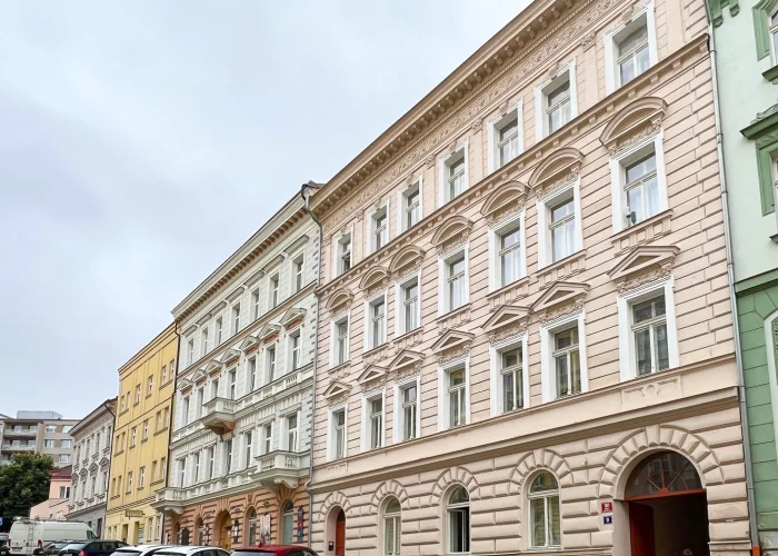 Pronájem bytu 2+kk,  37m² - Praha - Nusle
