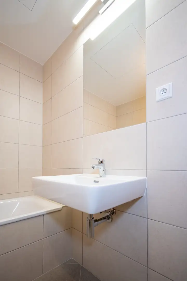 Pronájem bytu 2+kk, 43m², ulice Jankovcova 1629/65, Praha - Holešovice