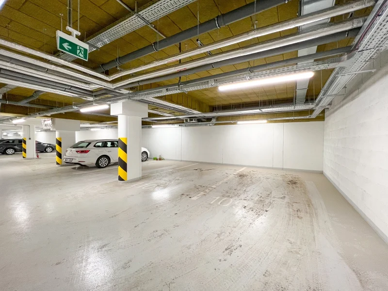 Pronájem bytu 2+kk s balkónem, ulice Smržových 1035/10, Praha - Vysočany
