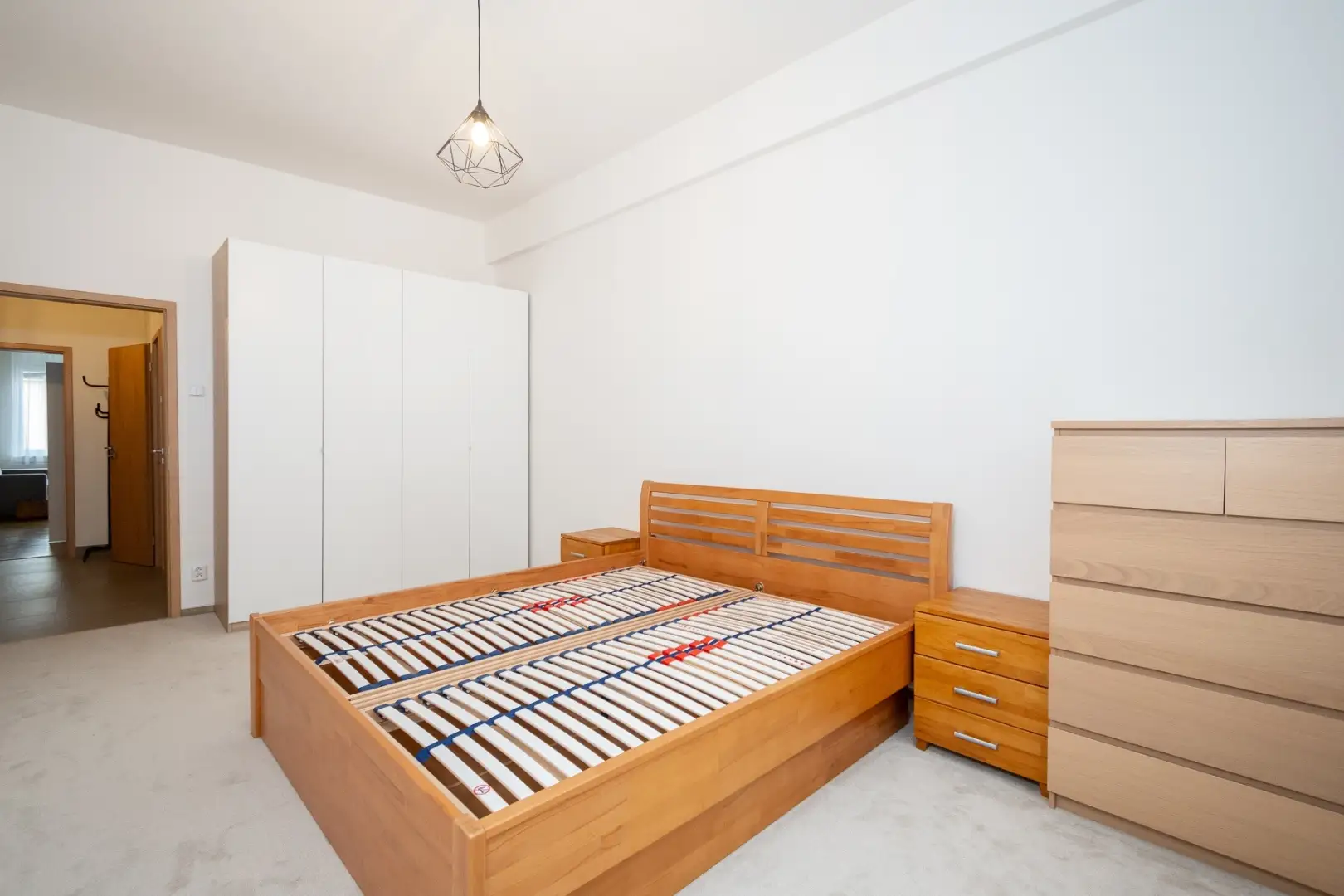 Pronájem bytu 2+kk, ulice Veverkova 1418/10, Praha - Holešovice