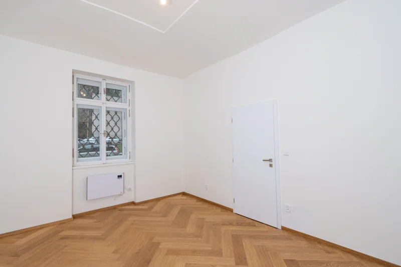Pronájem bytu 1+1, 35 m² - Praha - Smíchov