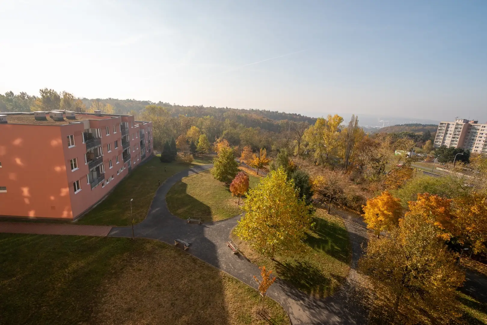 Nabízíme k pronájmu byt 1+kk, ulice Hnězdenská 767/2, Praha - Troja
