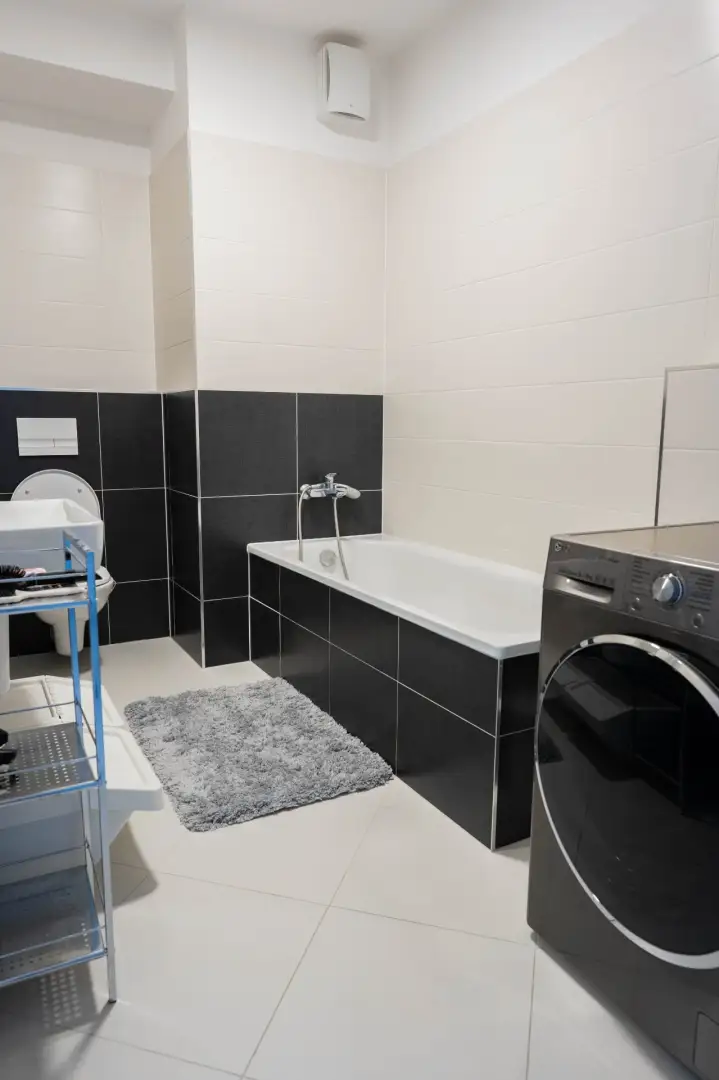 Pronájem bytu 2+kk/B/G o výměře 54m² - Praha - Dolní Měcholupy