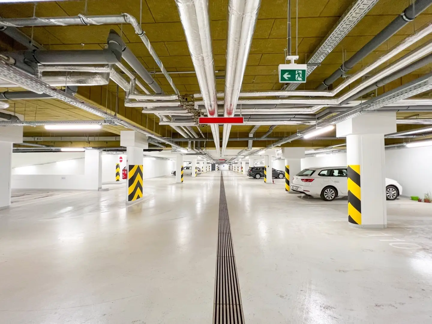 Pronájem bytu 2+kk s balkónem, ulice Smržových 1035/10, Praha - Vysočany