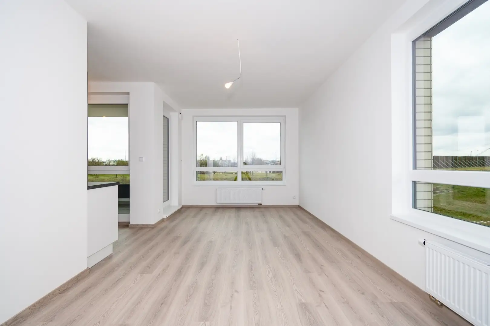 Pronájem bytu 2+kk, 54m2 s balkónem, ulice Františka Jansy, Praha - Dolní Měcholupy