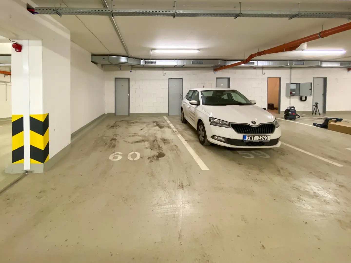 Pronájem bytu 1+kk 29m² - Praha - Třebonice