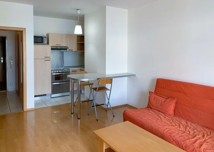 Pronájem bytu 2+kk/B/G o výměře 50m²  v lokalitě Praha - Vysočany