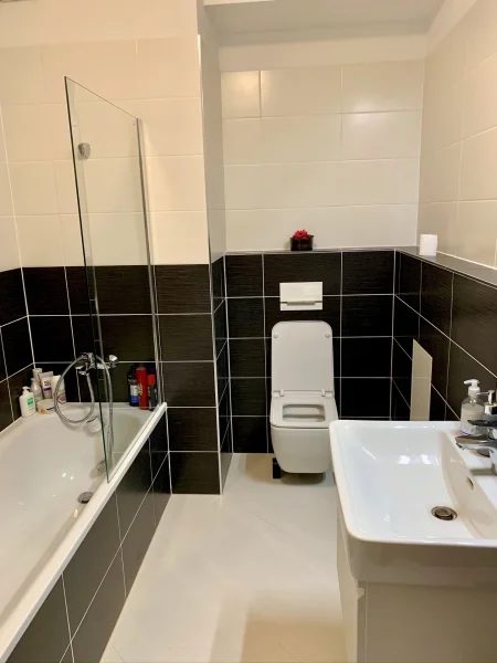 Pronájem Bytu 2+kk, 50m2, ulice Makedonská, Praha 9