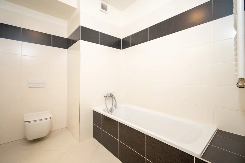 Pronájem bytu 1+kk, ulice Makedonská, 34 m² + balkon