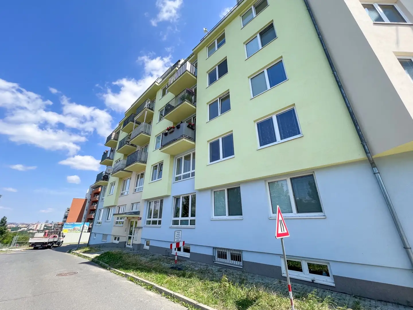 Pronájem bytu 2+kk, ulice Šternovská 2310/2, Praha - Chodov