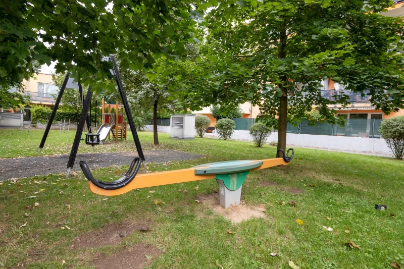 Pronájem bytu 2+kk/B/G/K 56m² - Praha - Hlubočepy