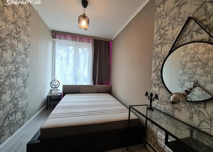 Pronájem bytu 2+kk 38 m², Praha - Žižkov
