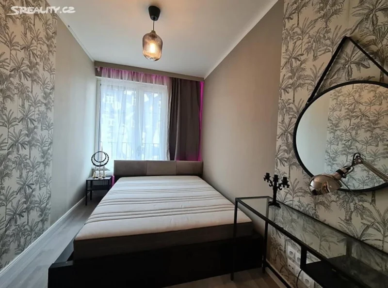 Pronájem bytu 2+kk 38 m², Praha - Žižkov