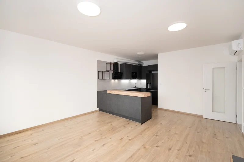 Pronájem byty 3+kk, 88 m² - Praha - Dolní Počernice